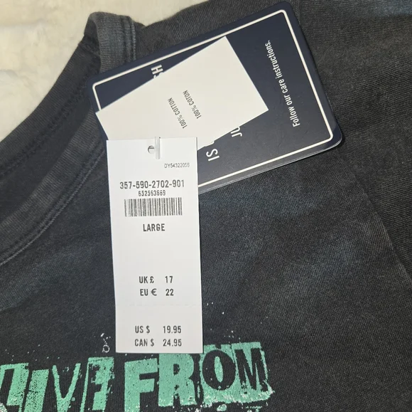 Hollister Crop Top Tee, Large, Grunge, NWT - Picture 4 of 6